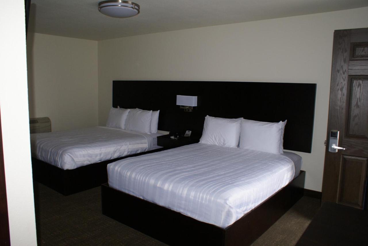 Boarders Inn & Suites By Cobblestone Hotels - Syracuse Exterior foto